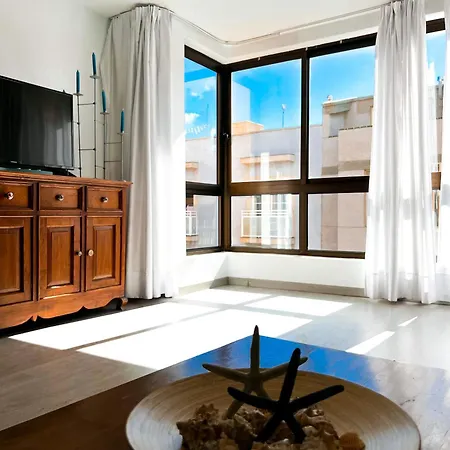 Aloha Apartment *